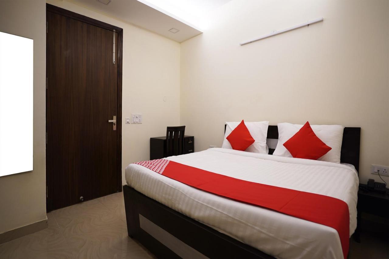 Hotel O Olive Saffron Delhi  Extérieur photo